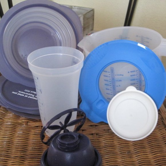 Tupperware bundle